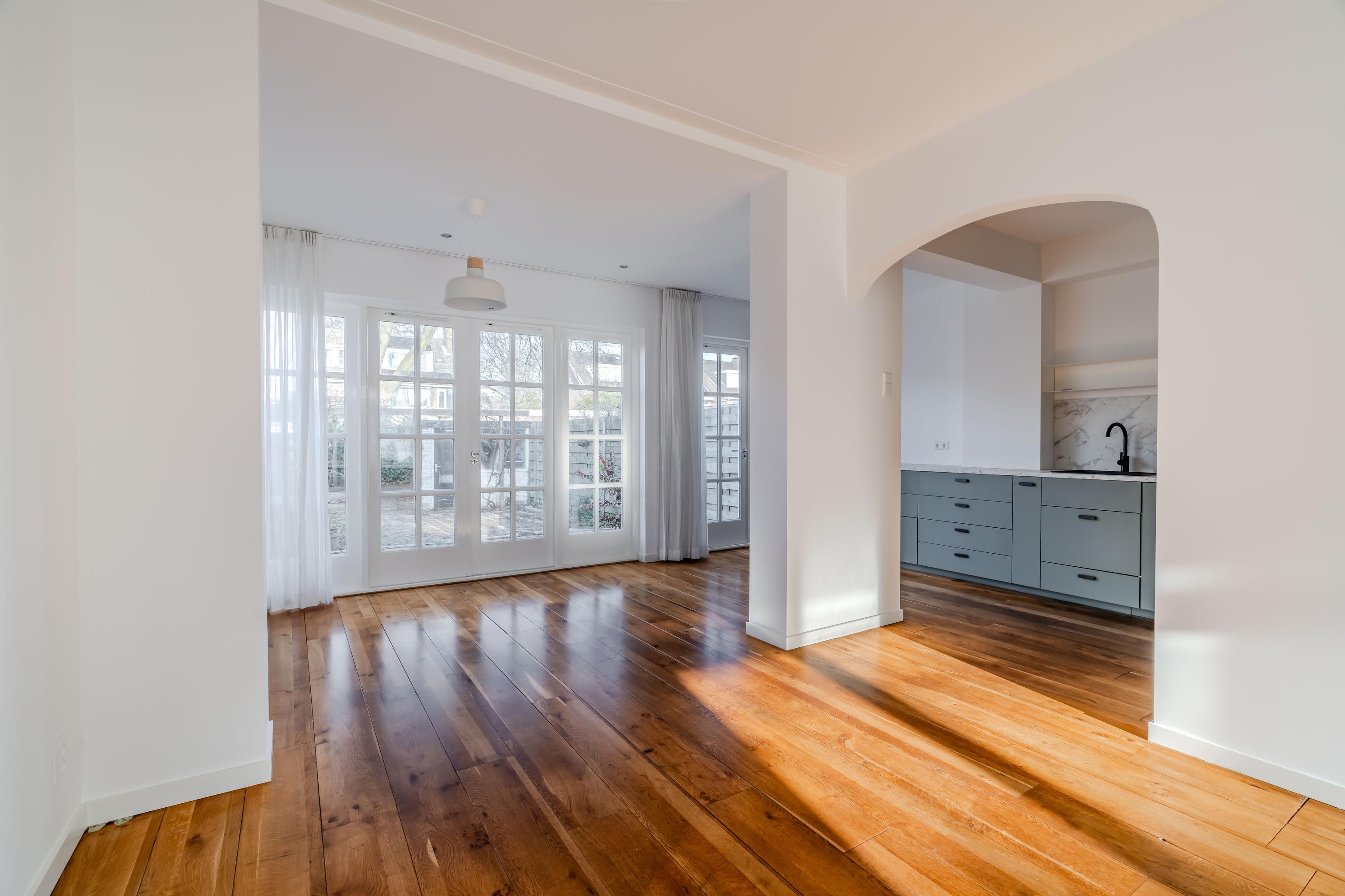 Hoofdafbeelding Middelweg 77