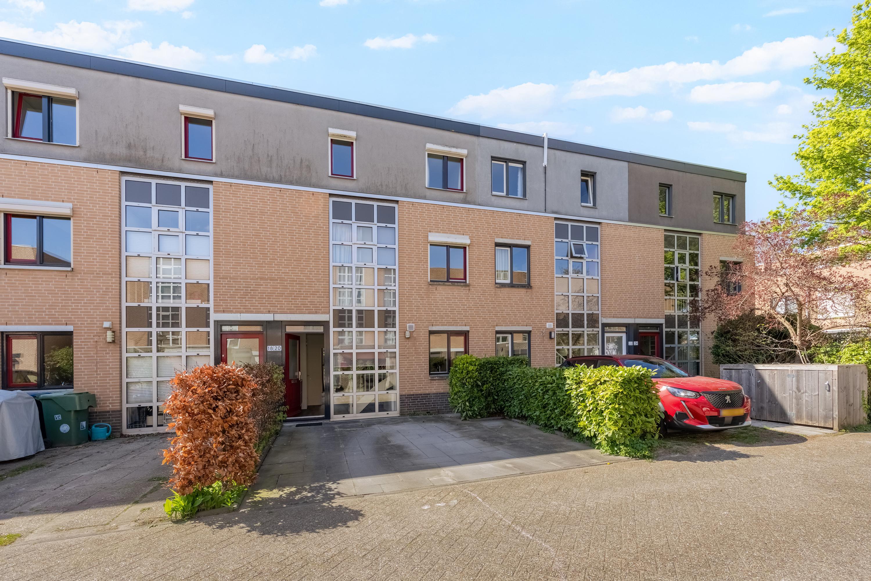 Hoofdafbeelding Ann Burtonstraat 20