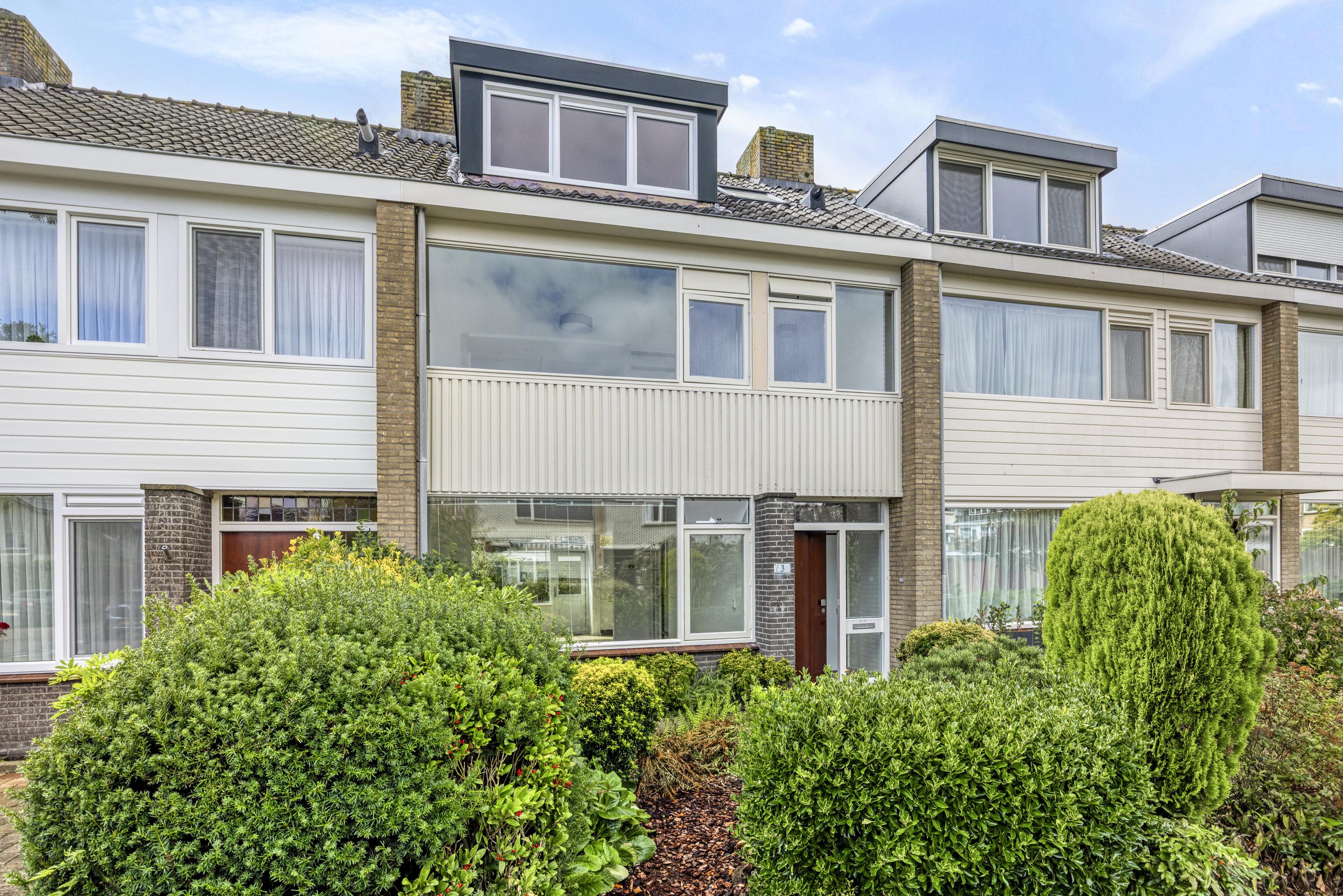 Hoofdafbeelding Van Warmondlaan 3