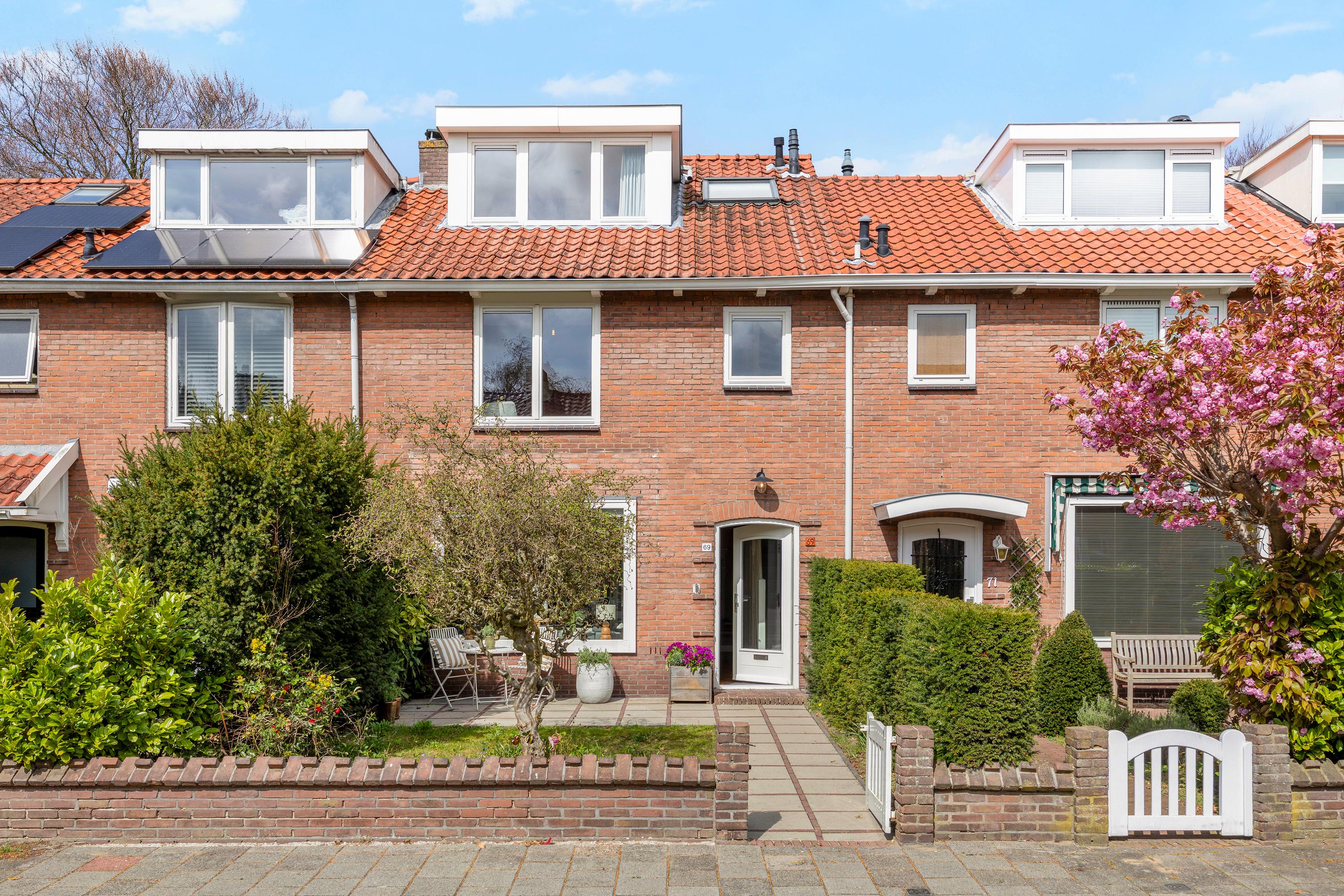 Hoofdafbeelding Middelweg 69