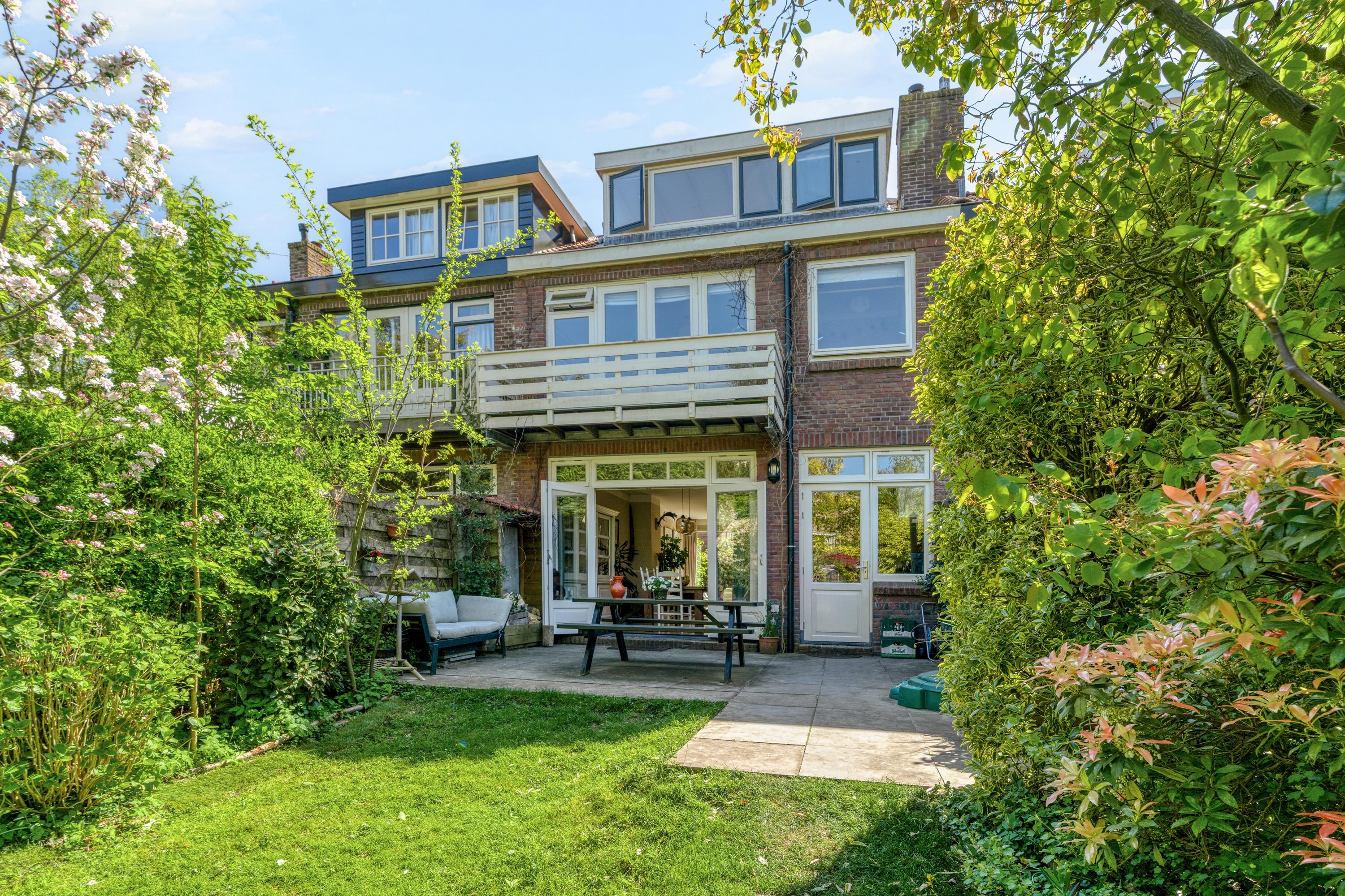 Hoofdafbeelding Irisstraat 7